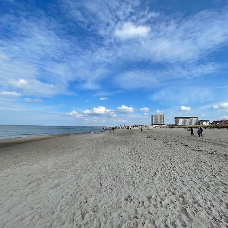 Exclusive Fewo In Warnemuende, 150M To The Beach, 2 Bathrooms, 2 Bedrooms, Sauna, Wifi And Much More. Росток Екстериор снимка