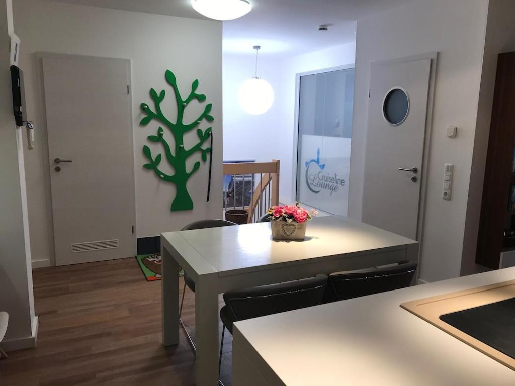 Exclusive Fewo In Warnemuende, 150M To The Beach, 2 Bathrooms, 2 Bedrooms, Sauna, Wifi And Much More. Росток Екстериор снимка